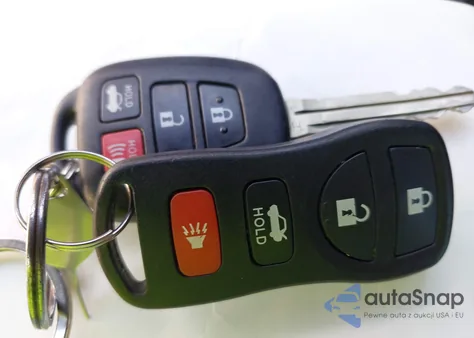 2016 Toyota Corolla Le Plus from USA, damaged, VIN 5YFBURHE3GP399505